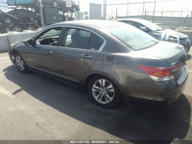 Photo 2 VIN: 1HGCP2F44CA167296 - HONDA ACCORD SDN 