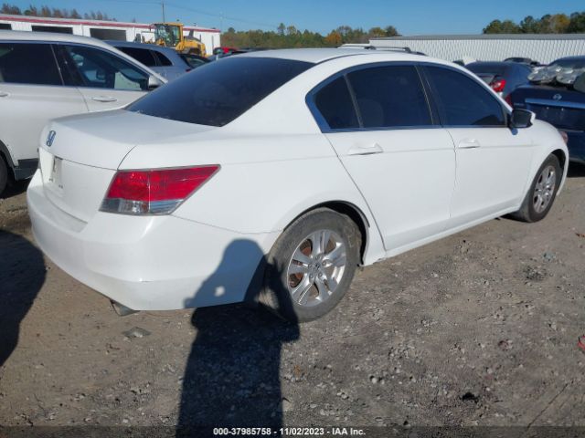 Photo 3 VIN: 1HGCP2F45AA004993 - HONDA ACCORD 