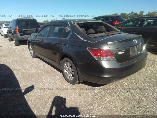 Photo 2 VIN: 1HGCP2F45AA045317 - HONDA ACCORD SDN 