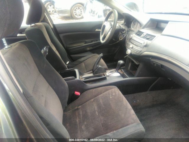 Photo 4 VIN: 1HGCP2F45AA046449 - HONDA ACCORD SDN 