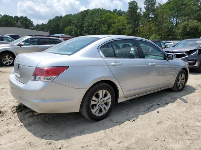 Photo 2 VIN: 1HGCP2F45AA061503 - HONDA ACCORD LXP 