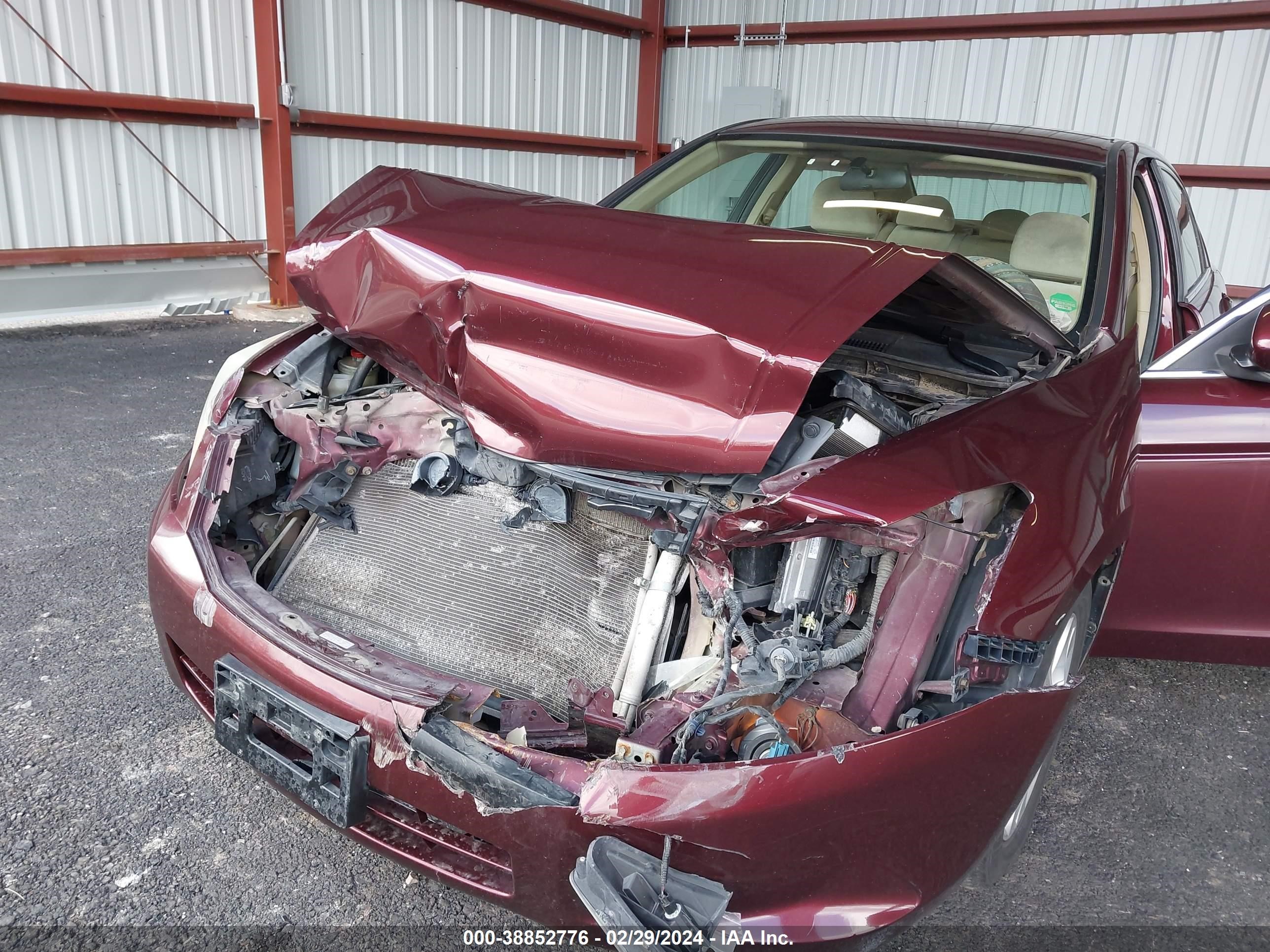 Photo 5 VIN: 1HGCP2F45AA113809 - HONDA ACCORD 