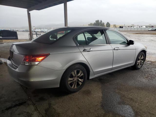 Photo 2 VIN: 1HGCP2F45AA144168 - HONDA ACCORD LXP 