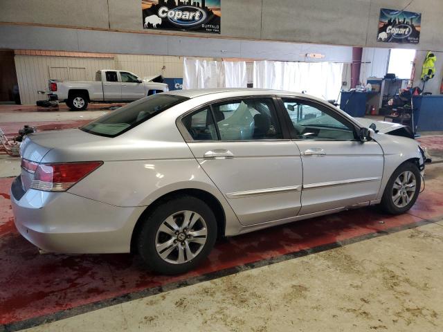 Photo 2 VIN: 1HGCP2F45BA005319 - HONDA ACCORD 