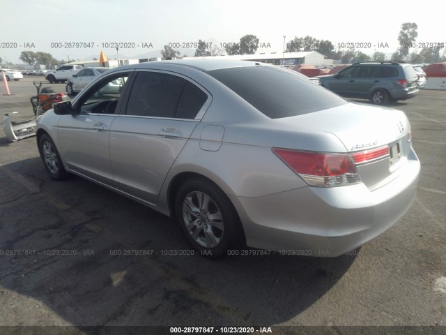 Photo 2 VIN: 1HGCP2F45BA035565 - HONDA ACCORD SDN 