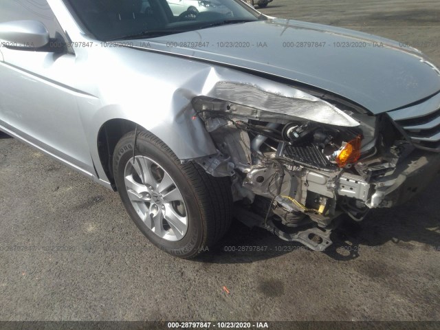 Photo 5 VIN: 1HGCP2F45BA035565 - HONDA ACCORD SDN 