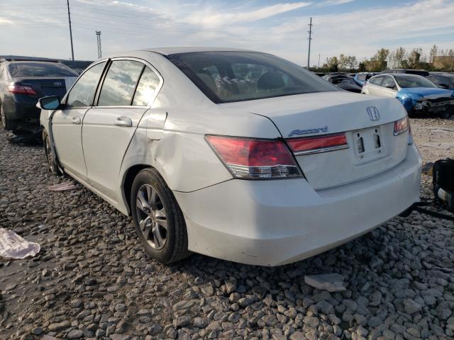 Photo 2 VIN: 1HGCP2F45BA071594 - HONDA ACCORD LXP 