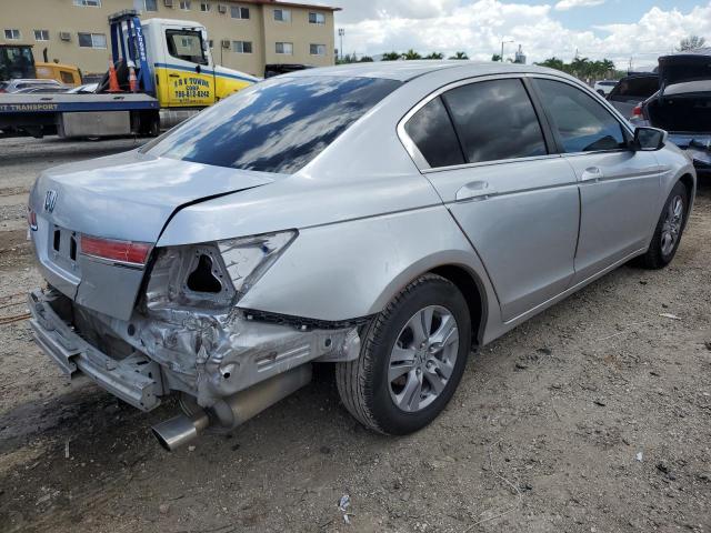 Photo 2 VIN: 1HGCP2F45BA112693 - HONDA ACCORD LXP 