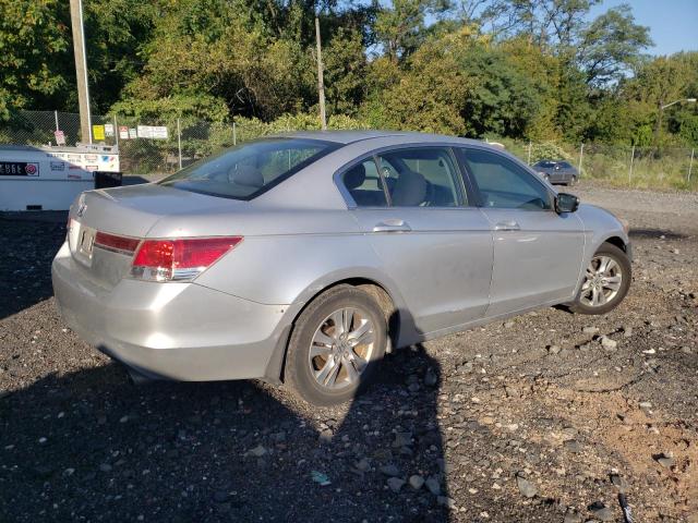 Photo 2 VIN: 1HGCP2F45CA001353 - HONDA ACCORD LXP 