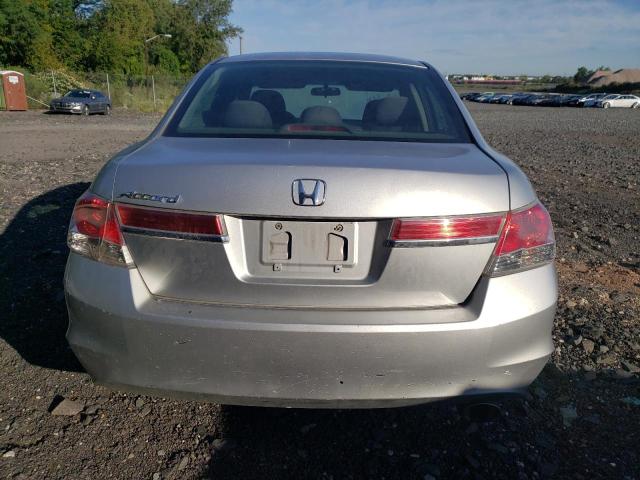 Photo 5 VIN: 1HGCP2F45CA001353 - HONDA ACCORD LXP 