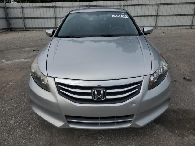 Photo 4 VIN: 1HGCP2F45CA116745 - HONDA ACCORD LXP 