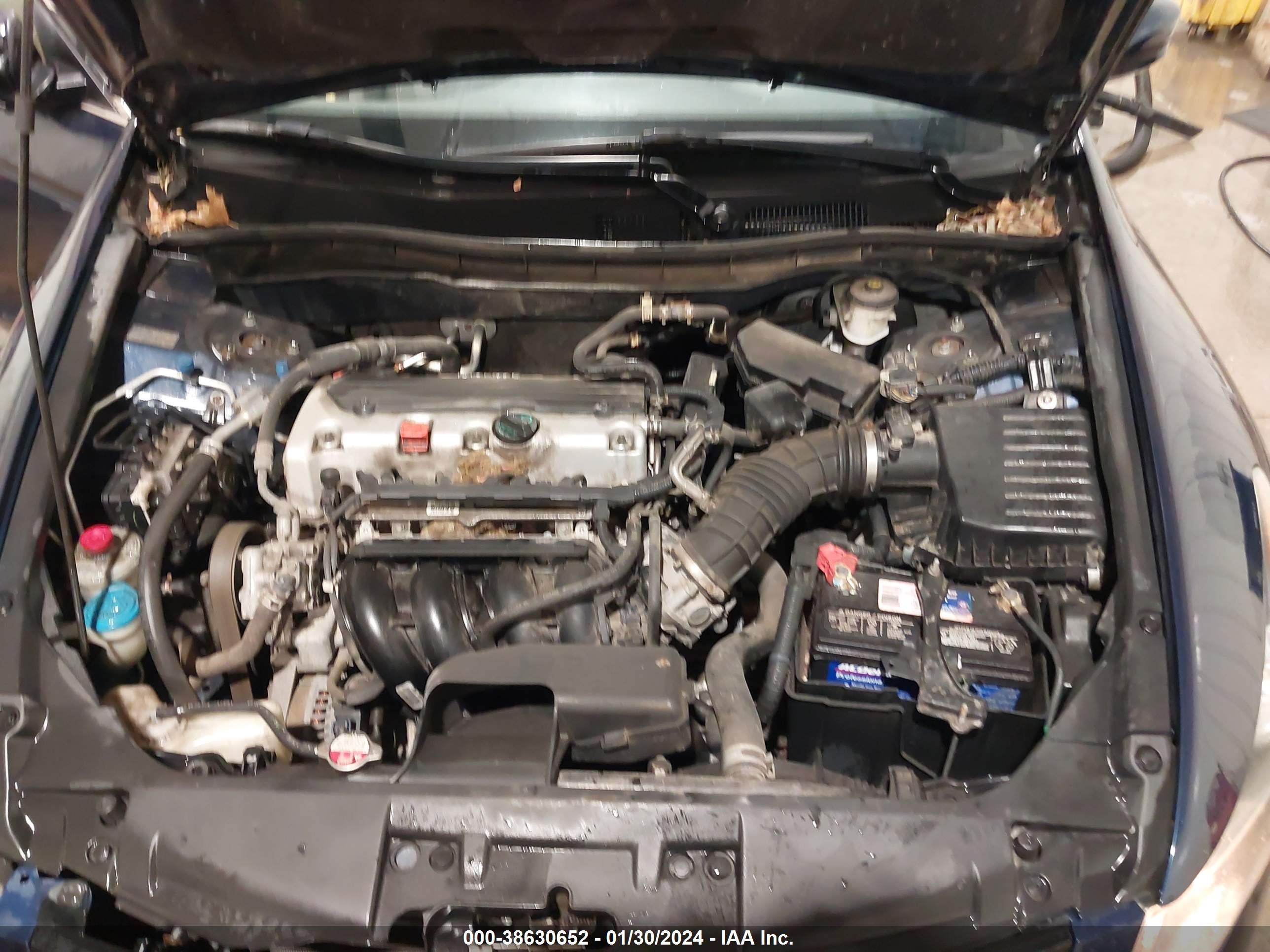 Photo 9 VIN: 1HGCP2F46AA031023 - HONDA ACCORD 