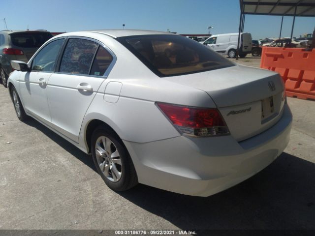 Photo 2 VIN: 1HGCP2F46AA068346 - HONDA ACCORD SDN 