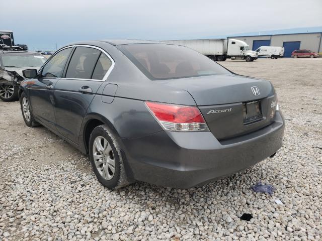 Photo 2 VIN: 1HGCP2F46AA070713 - HONDA ACCORD LXP 