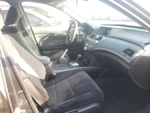 Photo 4 VIN: 1HGCP2F46AA070713 - HONDA ACCORD LXP 