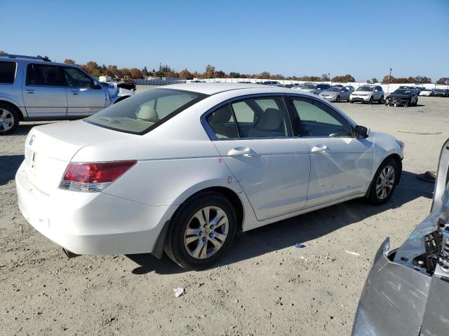 Photo 2 VIN: 1HGCP2F46AA137486 - HONDA ACCORD LXP 