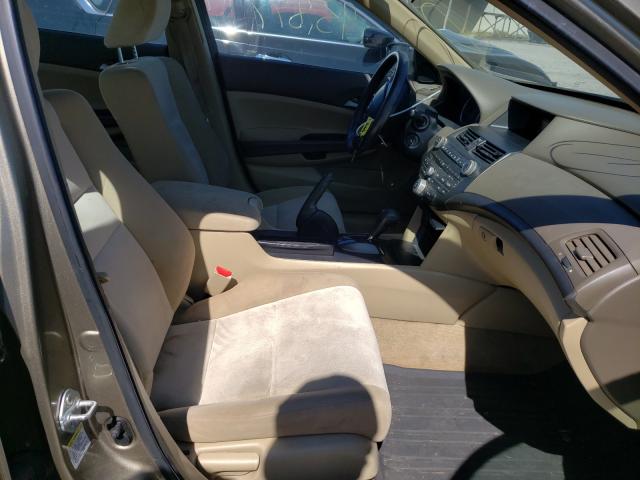 Photo 4 VIN: 1HGCP2F46AA142154 - HONDA ACCORD LXP 