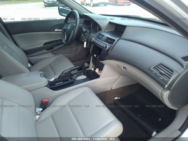 Photo 4 VIN: 1HGCP2F46AA182444 - HONDA ACCORD SDN 