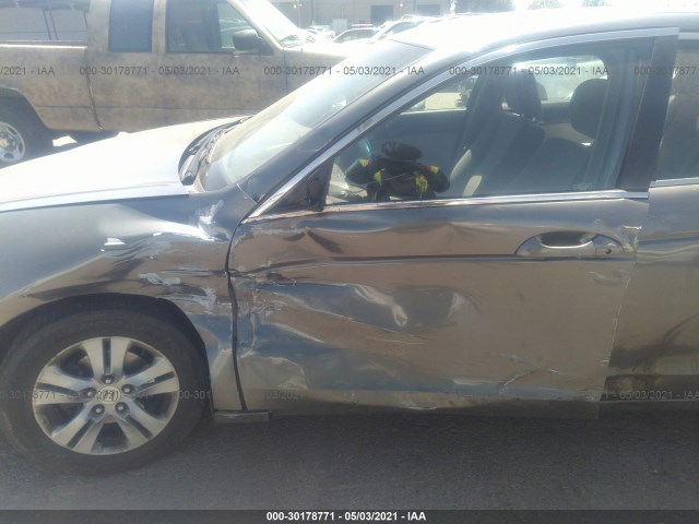 Photo 5 VIN: 1HGCP2F46BA041536 - HONDA ACCORD SDN 