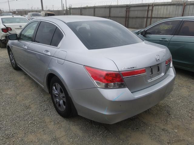 Photo 2 VIN: 1HGCP2F46BA104909 - HONDA ACCORD LXP 