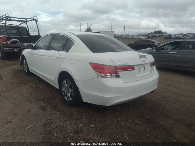 Photo 2 VIN: 1HGCP2F46BA120544 - HONDA ACCORD SDN 