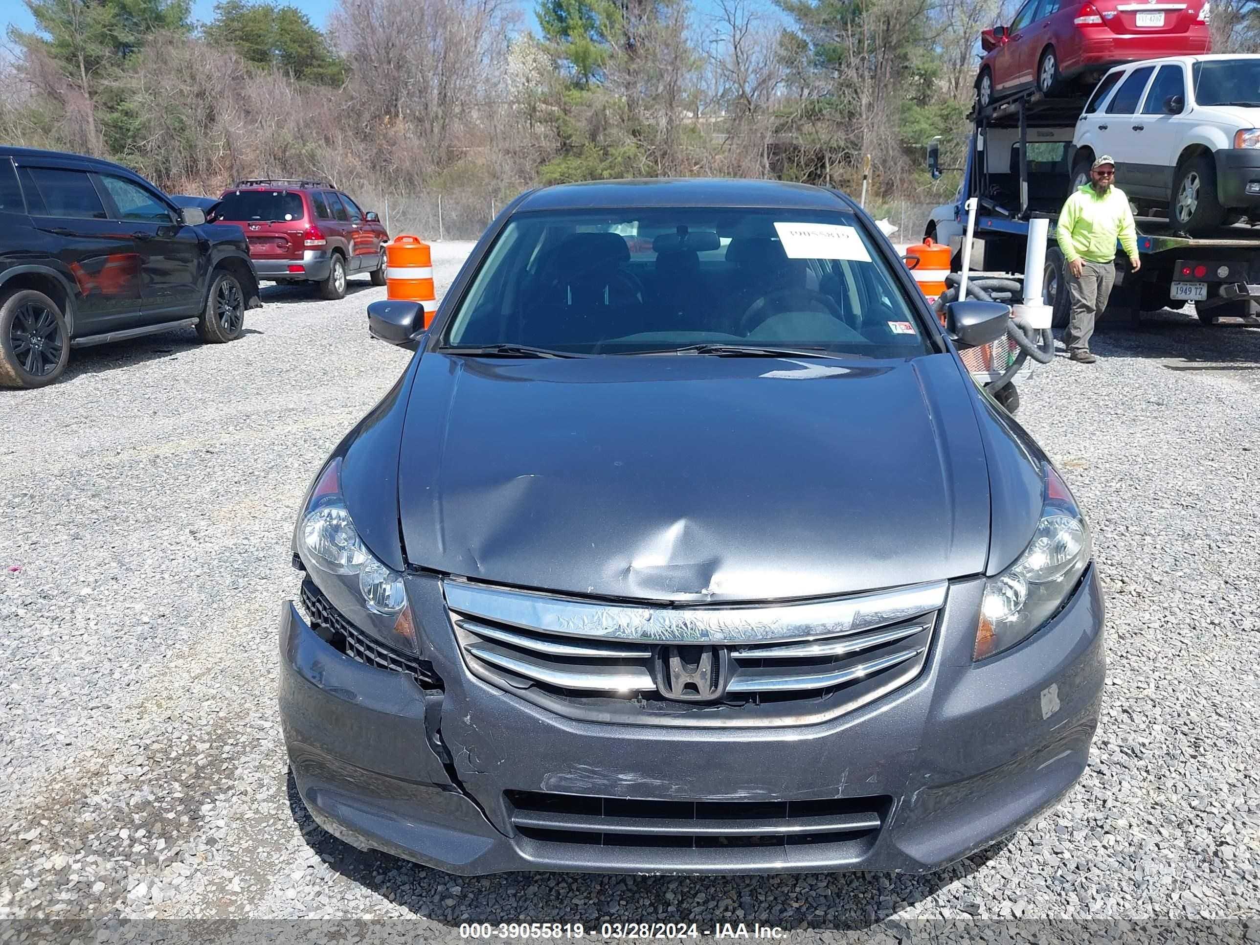 Photo 11 VIN: 1HGCP2F46BA141765 - HONDA ACCORD 