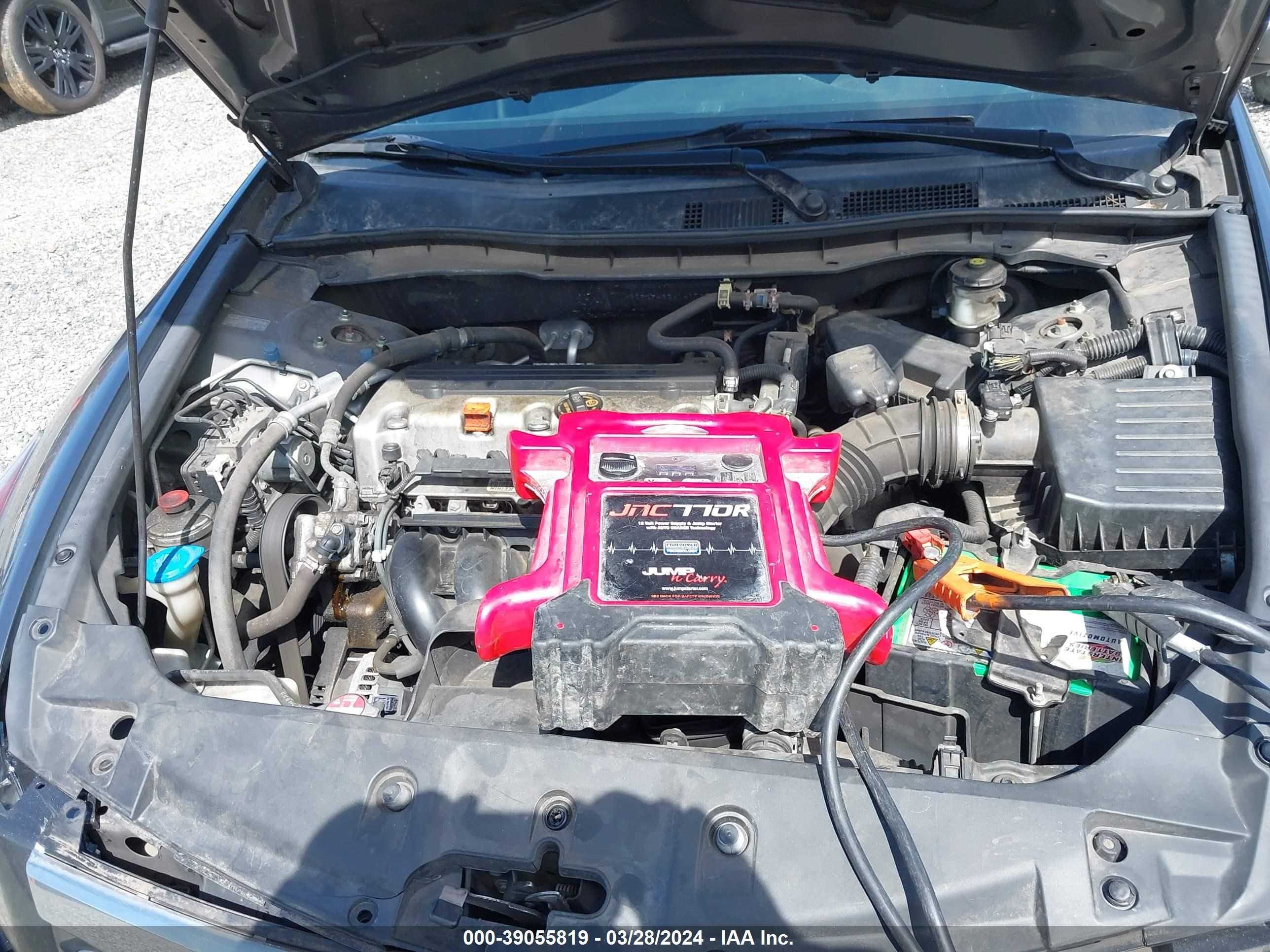 Photo 9 VIN: 1HGCP2F46BA141765 - HONDA ACCORD 