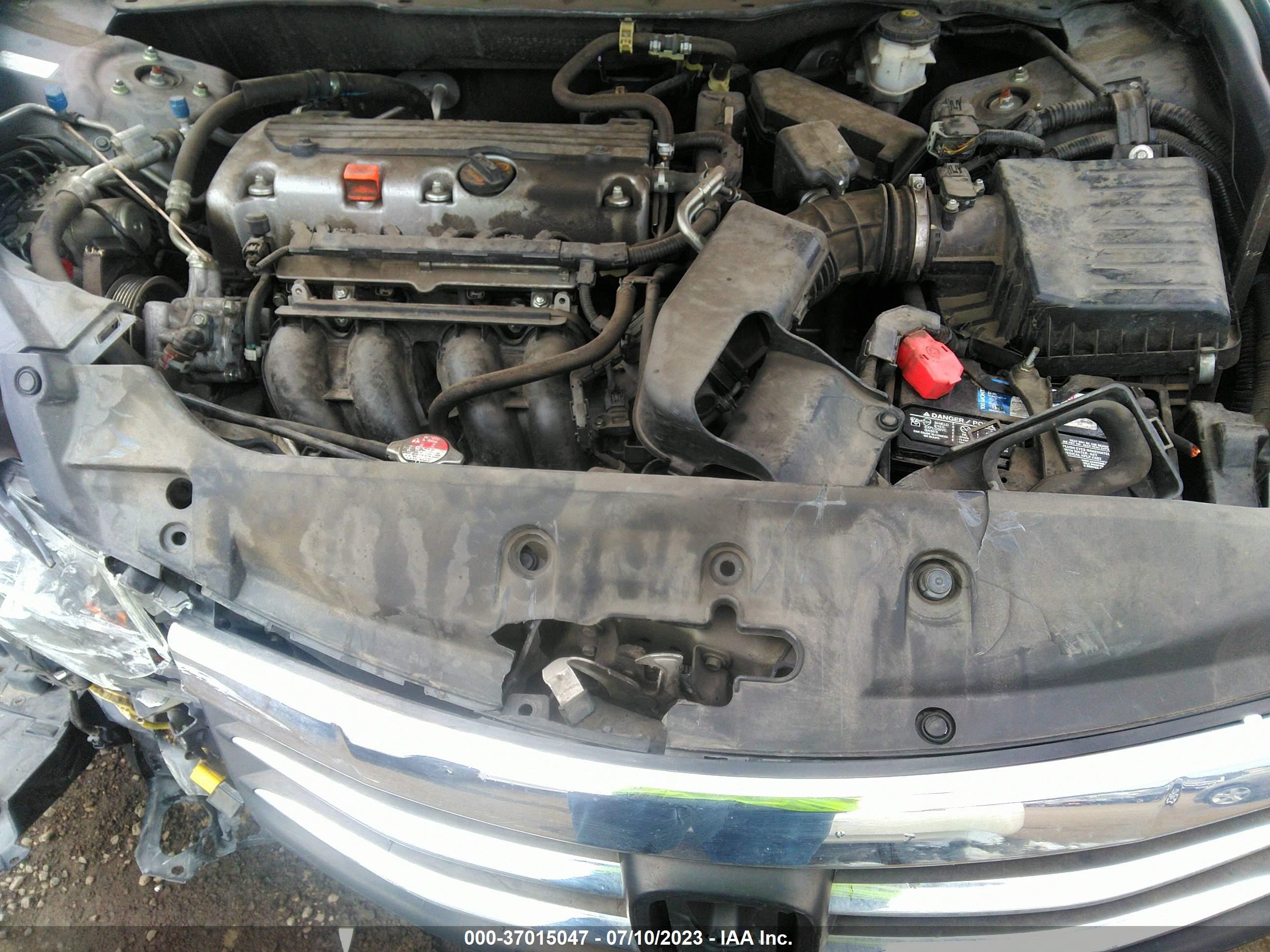 Photo 9 VIN: 1HGCP2F46CA020218 - HONDA ACCORD 