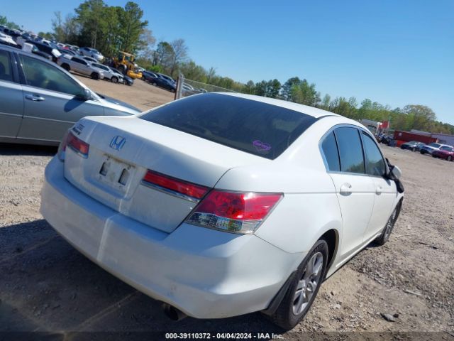 Photo 3 VIN: 1HGCP2F46CA050447 - HONDA ACCORD 