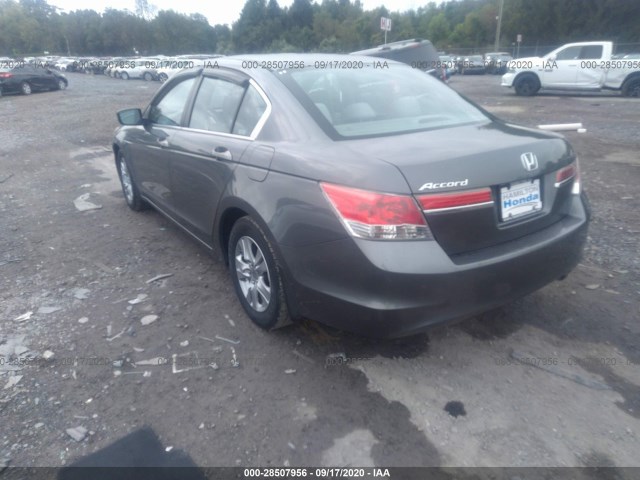 Photo 2 VIN: 1HGCP2F46CA111781 - HONDA ACCORD SDN 