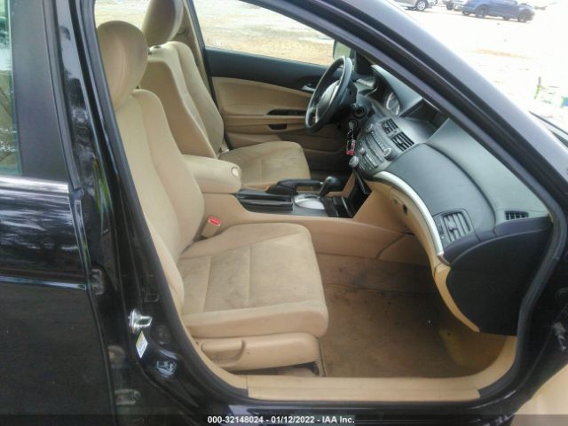 Photo 4 VIN: 1HGCP2F46CA172581 - HONDA ACCORD SDN 