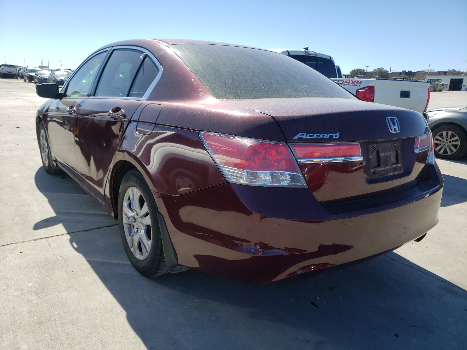 Photo 2 VIN: 1HGCP2F46CA176615 - HONDA ACCORD LXP 