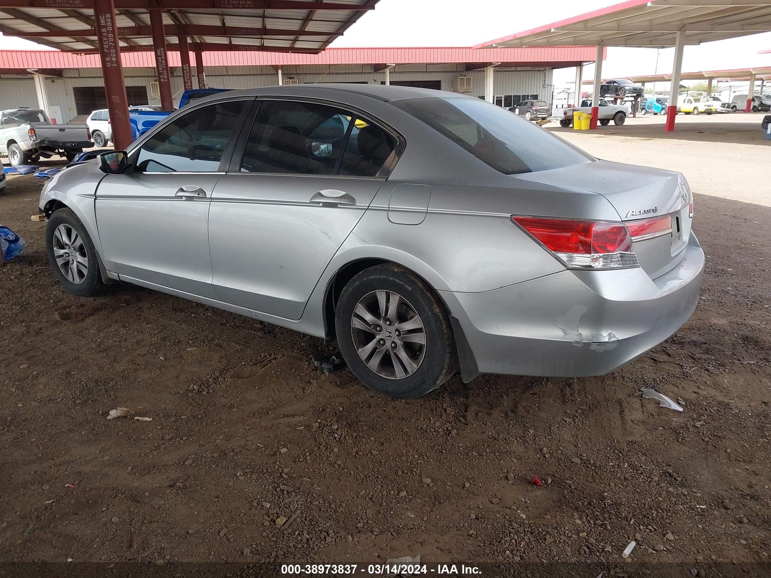 Photo 12 VIN: 1HGCP2F46CA230768 - HONDA ACCORD 