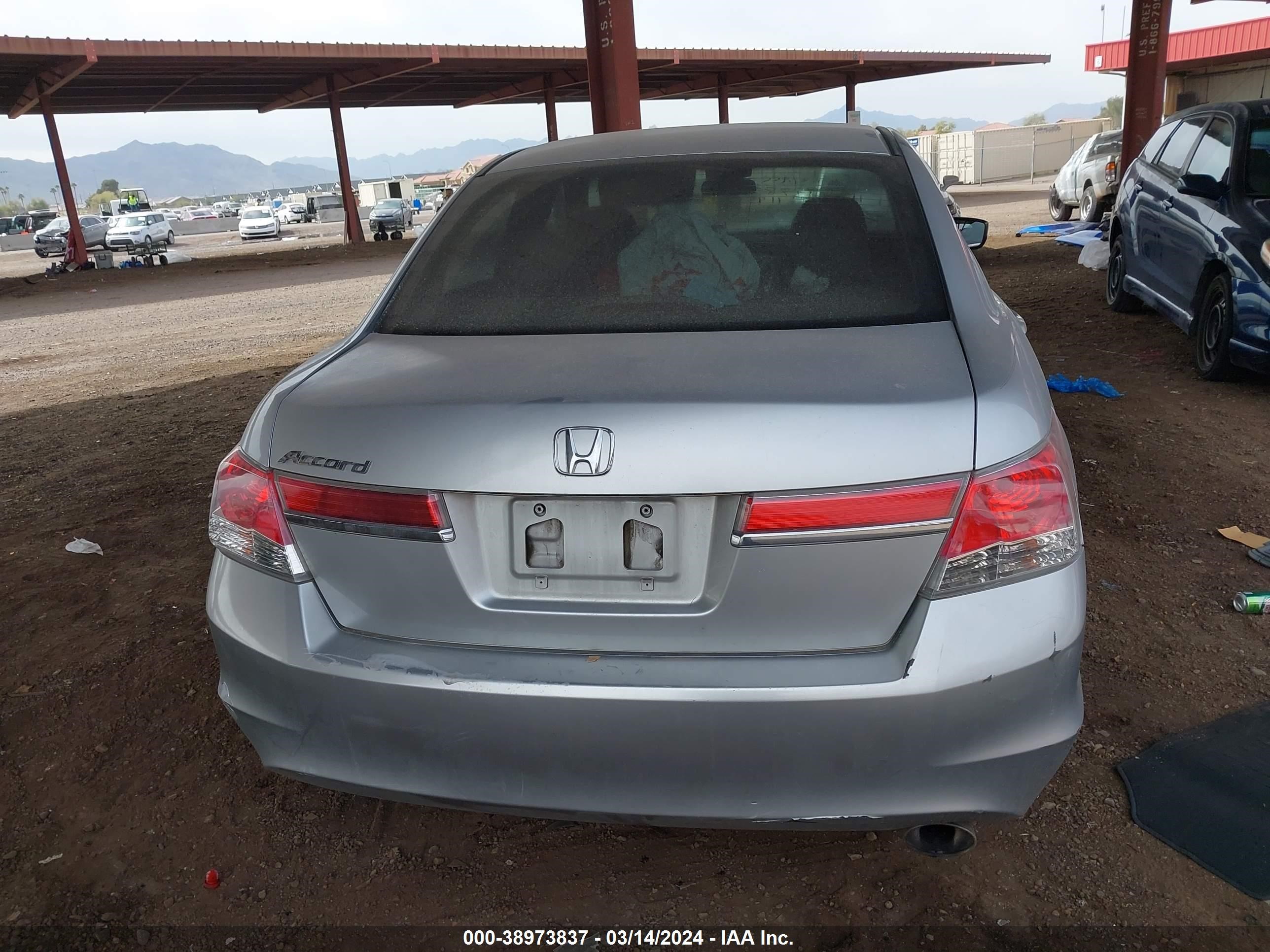 Photo 14 VIN: 1HGCP2F46CA230768 - HONDA ACCORD 