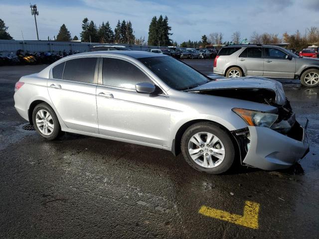 Photo 3 VIN: 1HGCP2F47AA018779 - HONDA ACCORD 