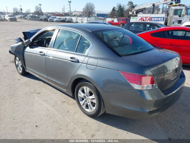 Photo 2 VIN: 1HGCP2F47AA025179 - HONDA ACCORD 