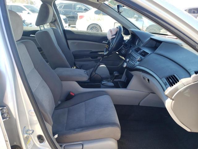 Photo 4 VIN: 1HGCP2F47AA052138 - HONDA ACCORD LXP 