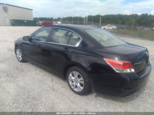 Photo 2 VIN: 1HGCP2F47AA056805 - HONDA ACCORD SDN 