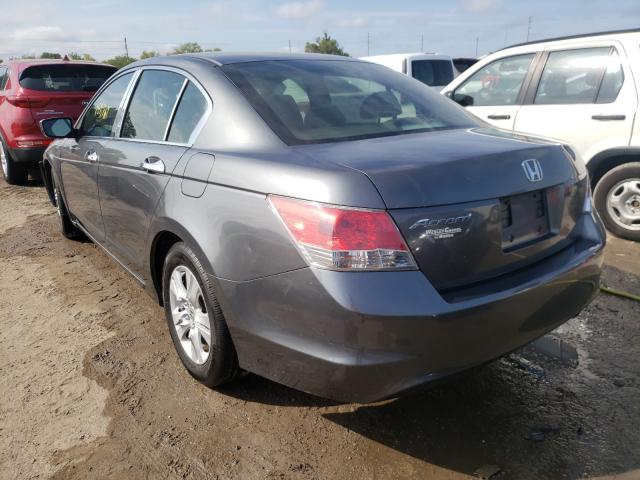 Photo 2 VIN: 1HGCP2F47AA092722 - HONDA ACCORD LXP 