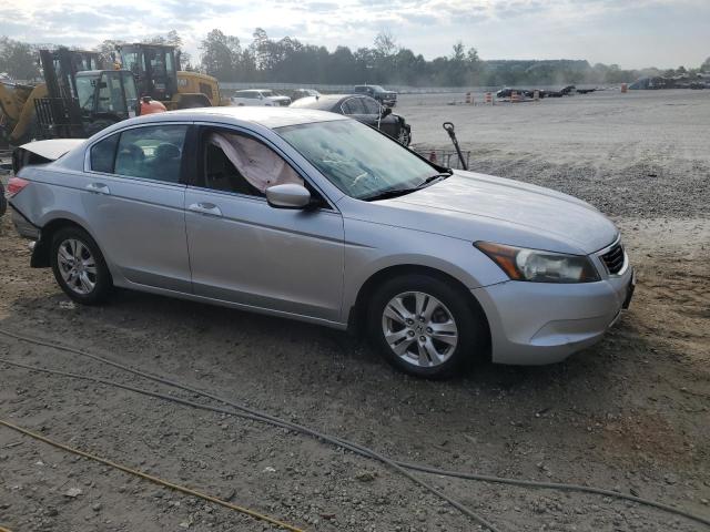 Photo 3 VIN: 1HGCP2F47AA113052 - HONDA ACCORD 