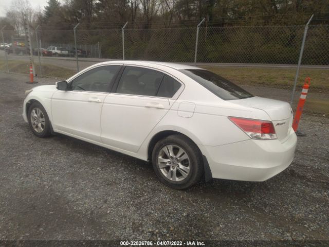 Photo 2 VIN: 1HGCP2F47AA122835 - HONDA ACCORD SDN 