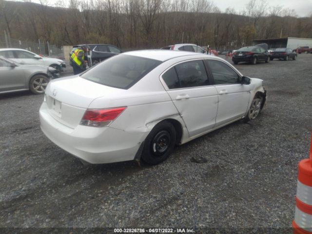 Photo 3 VIN: 1HGCP2F47AA122835 - HONDA ACCORD SDN 