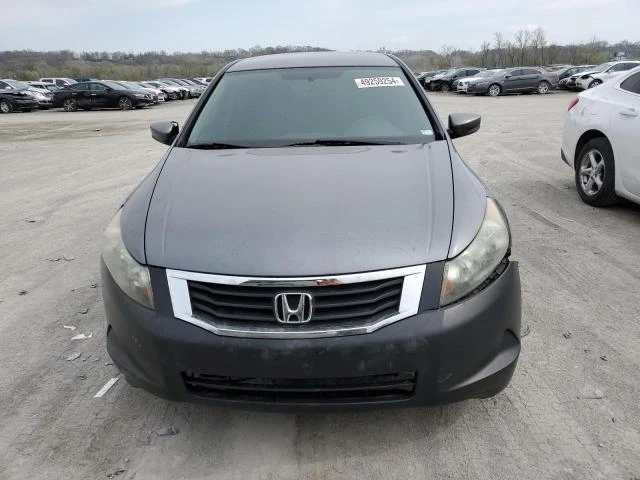 Photo 4 VIN: 1HGCP2F47AA124519 - HONDA ACCORD LXP 