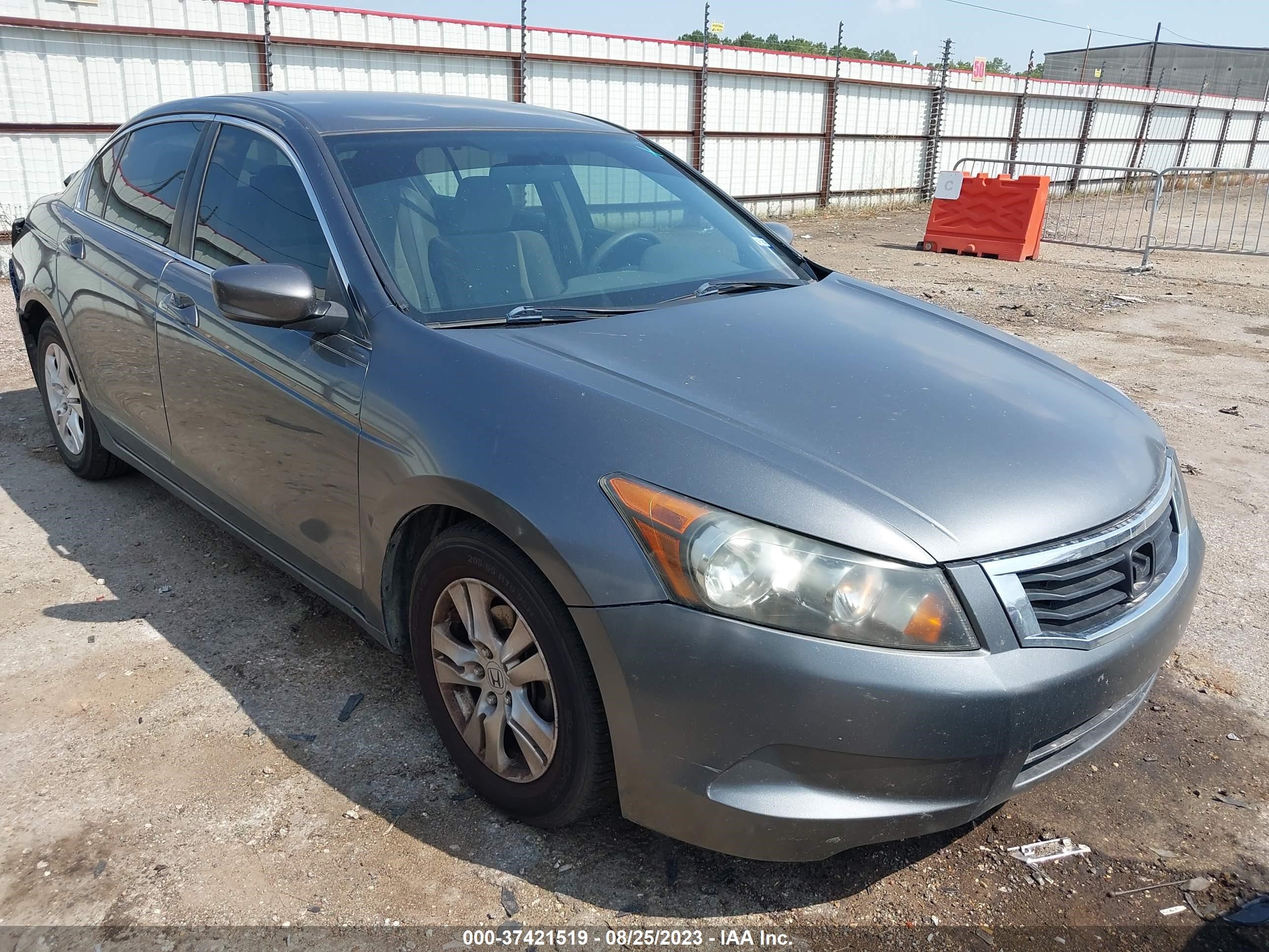 Photo 0 VIN: 1HGCP2F47AA164356 - HONDA ACCORD 