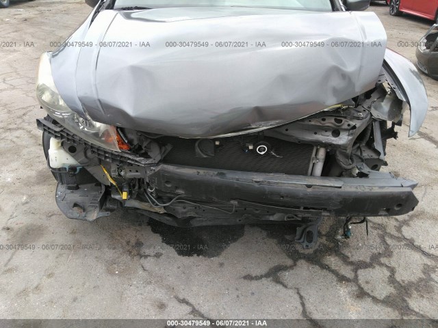 Photo 5 VIN: 1HGCP2F47AA182551 - HONDA ACCORD SDN 