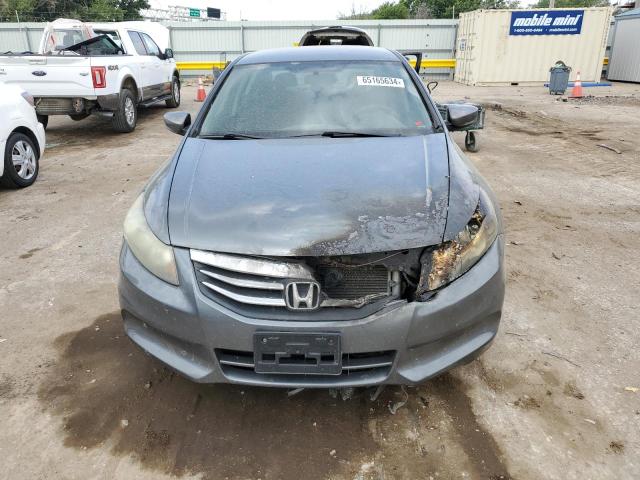 Photo 4 VIN: 1HGCP2F47BA001983 - HONDA ACCORD LXP 