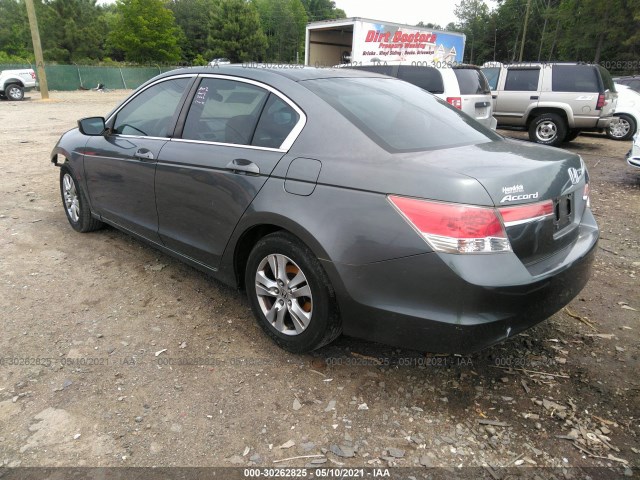 Photo 2 VIN: 1HGCP2F47BA017598 - HONDA ACCORD SDN 