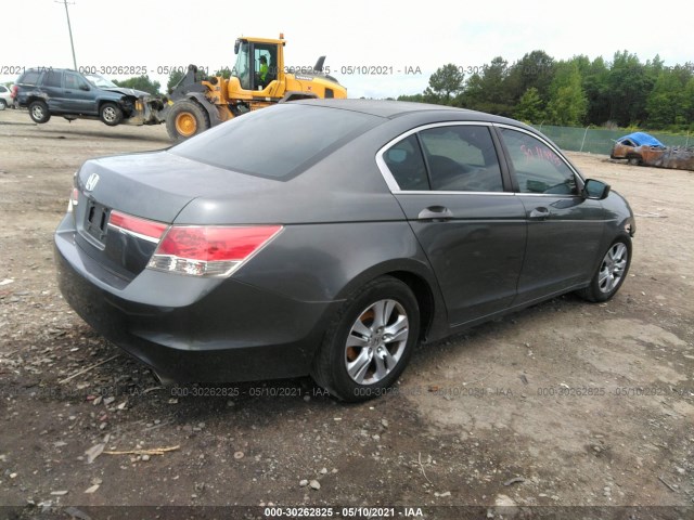 Photo 3 VIN: 1HGCP2F47BA017598 - HONDA ACCORD SDN 