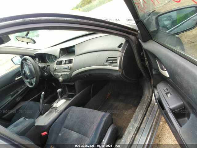 Photo 4 VIN: 1HGCP2F47BA017598 - HONDA ACCORD SDN 