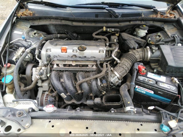 Photo 9 VIN: 1HGCP2F47BA017598 - HONDA ACCORD SDN 